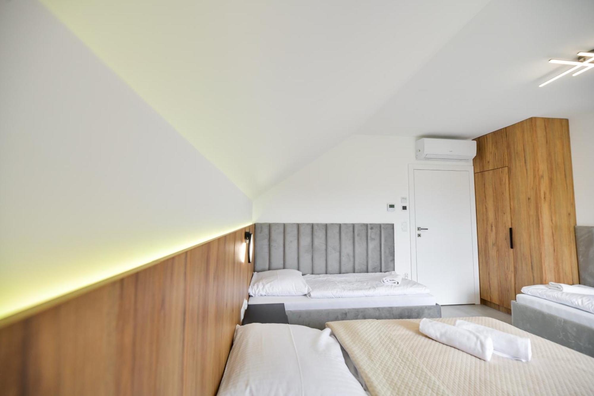 Sloneczne Wzgorze Zator Appartement Buitenkant foto